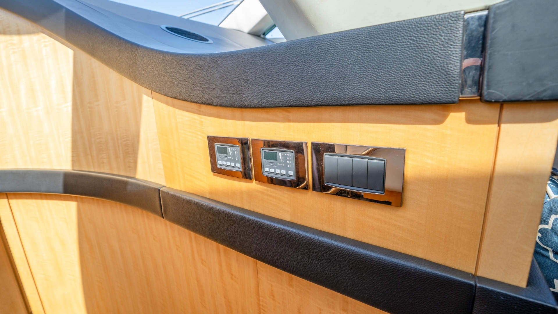 2014 Sunseeker 68' Sport Yacht - Image 34