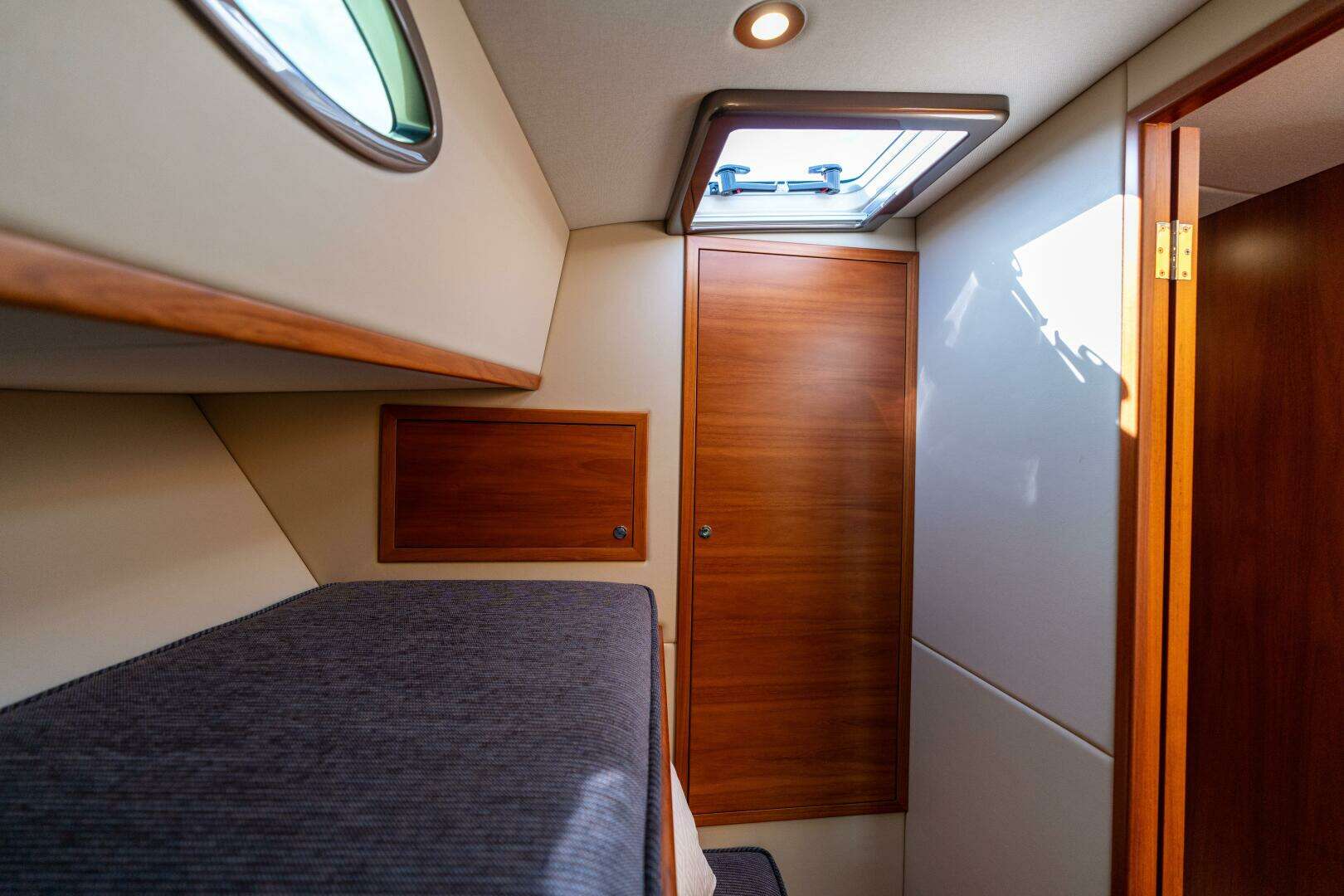 2016 Palm Beach Motor Yachts PB50 - Image 80