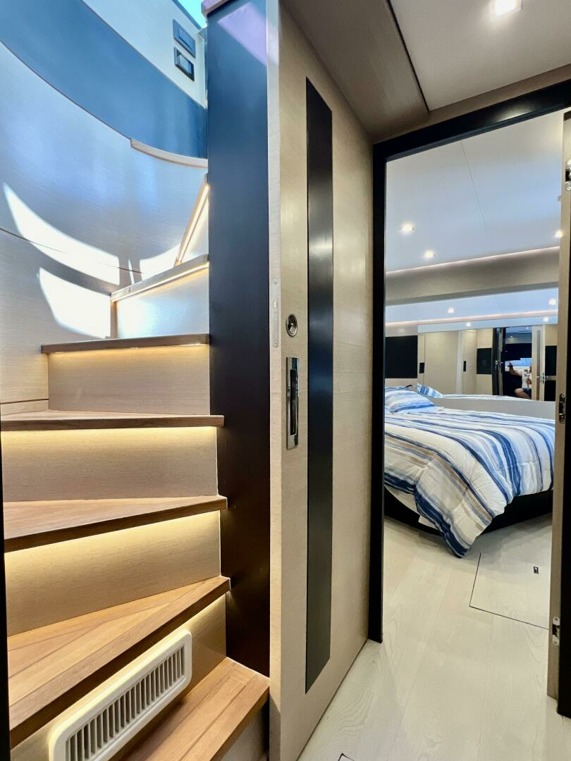 2022 Okean Flybridge 50 - Image 29