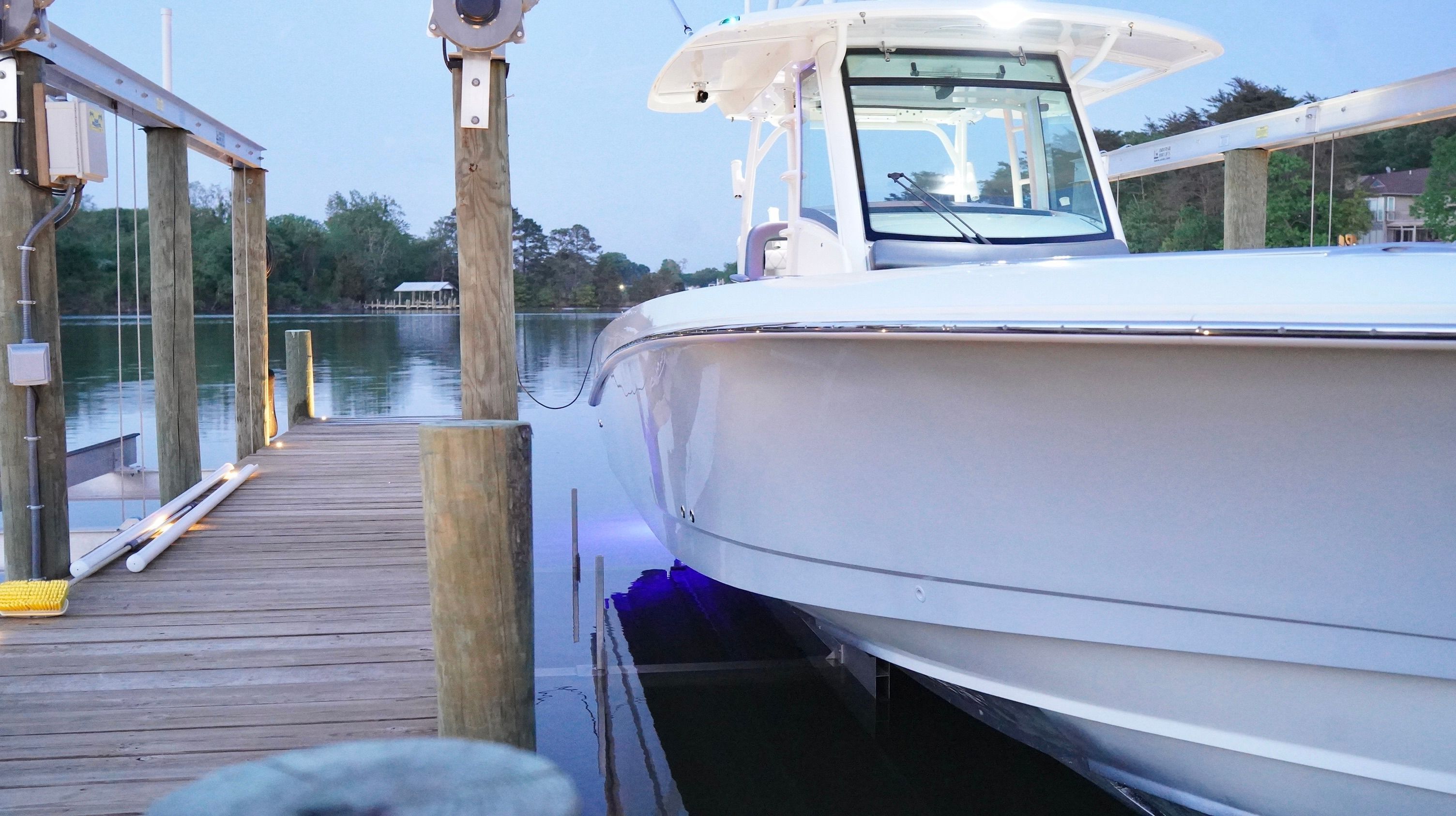2013 Boston Whaler 350 Outrage - 183
