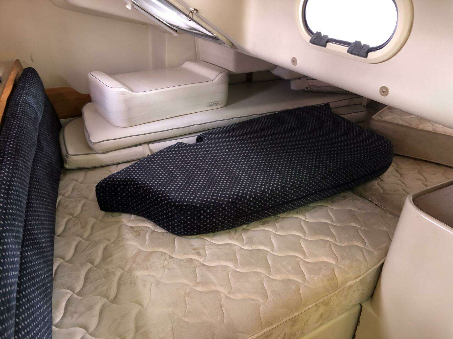 2005 Catalina 320 - Image 34
