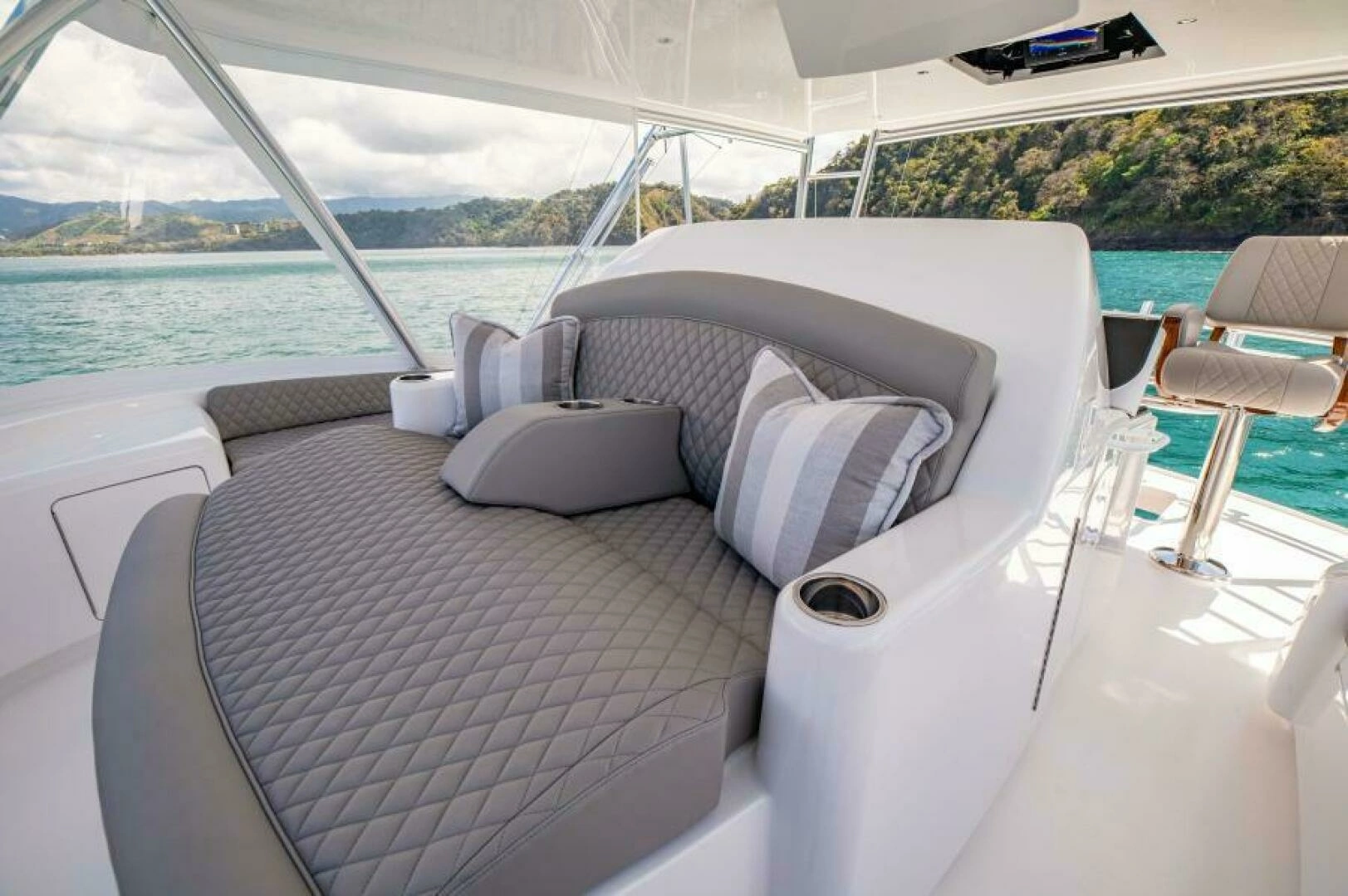 2023 Viking 64 Convertible - Image 45