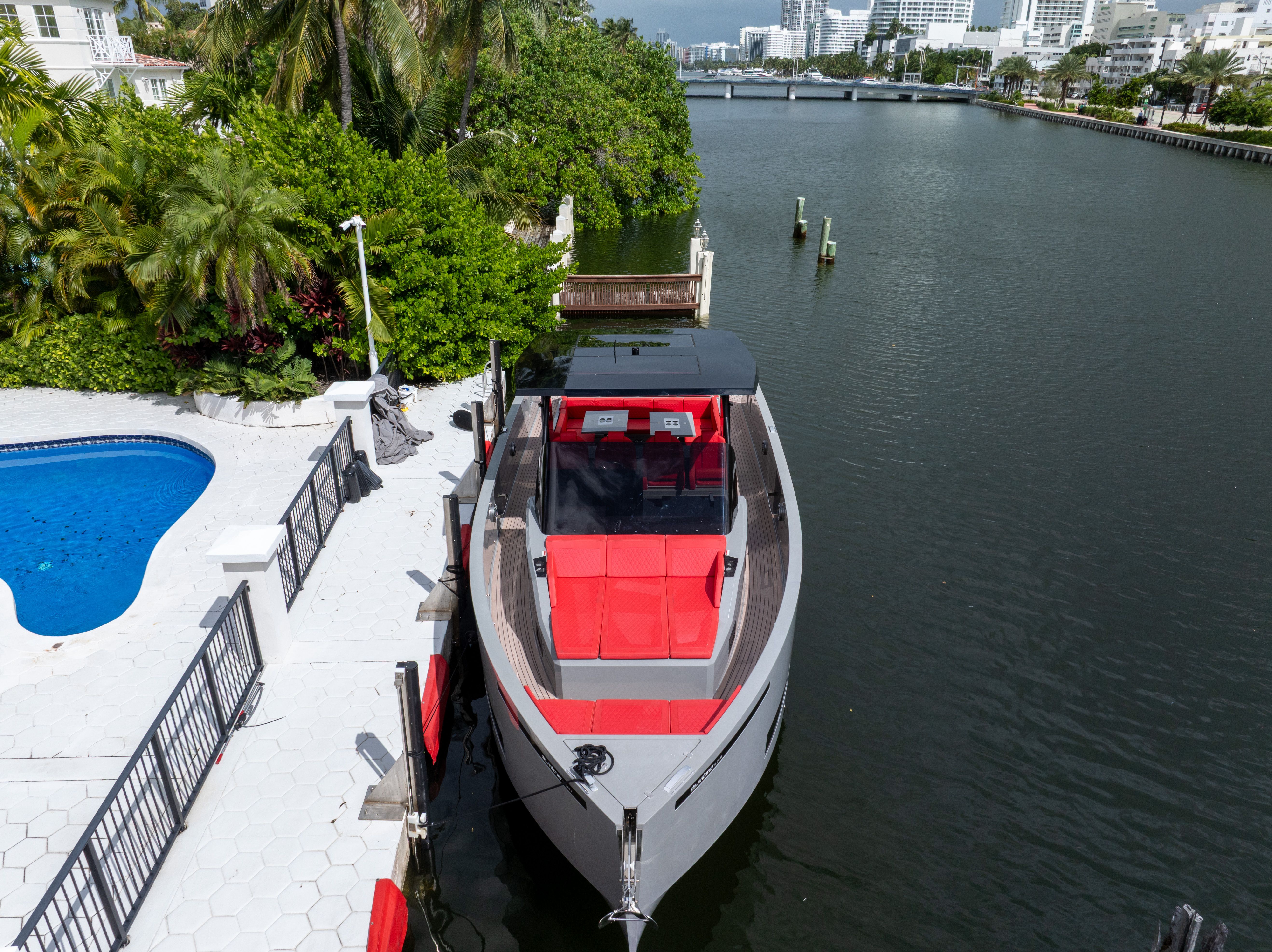 2023 De Antonio Yachts D42 Open - 23