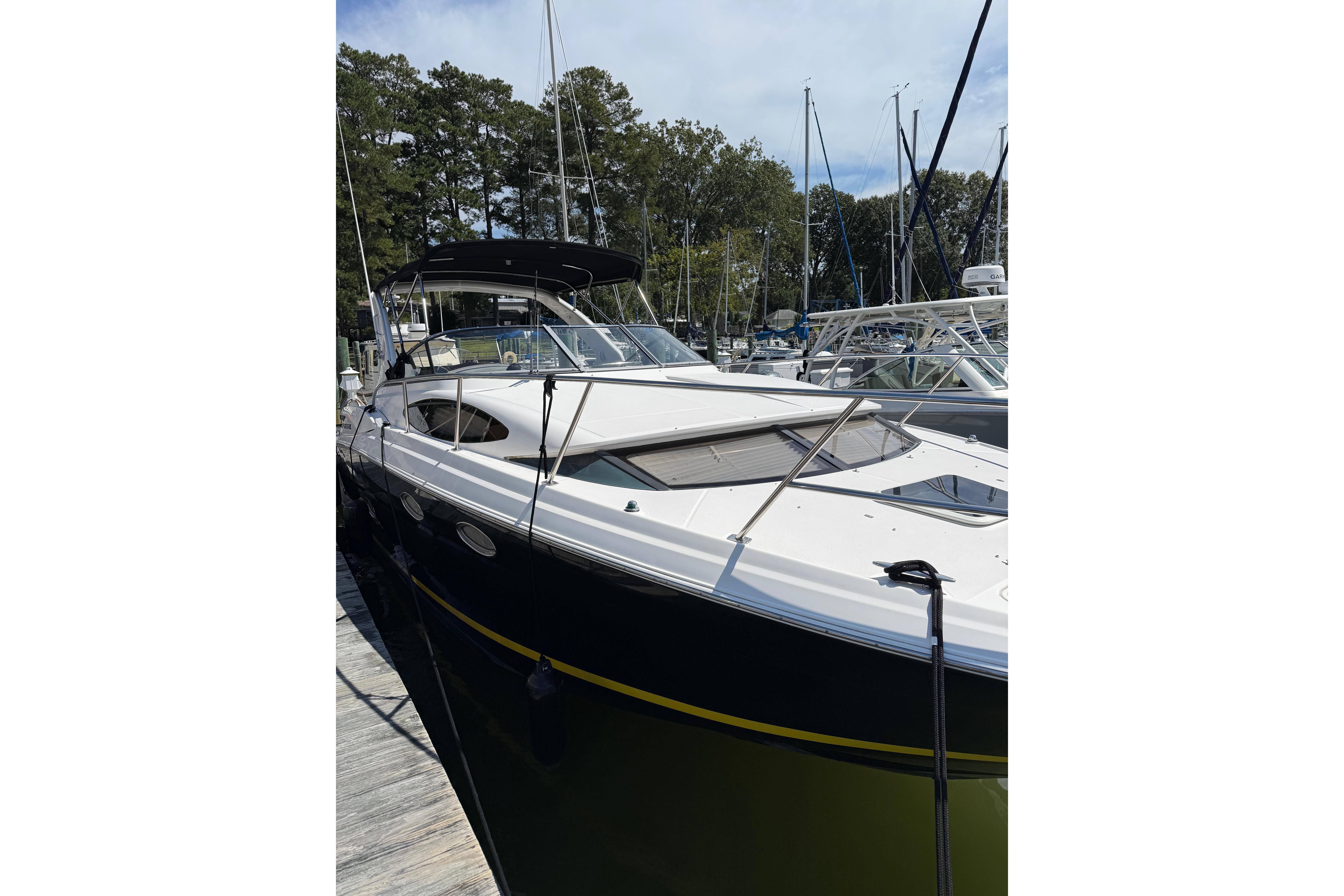 2010 Regal 3360 Window Express