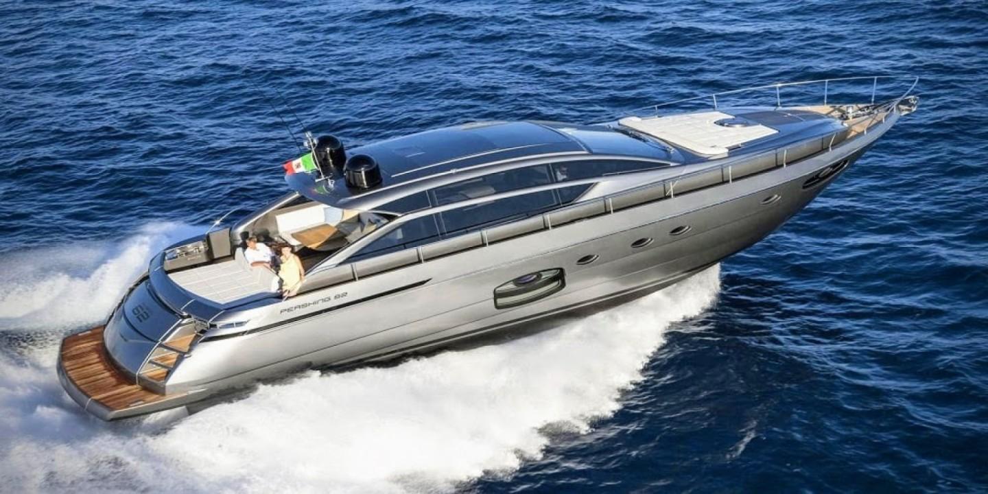 2020 Pershing 62