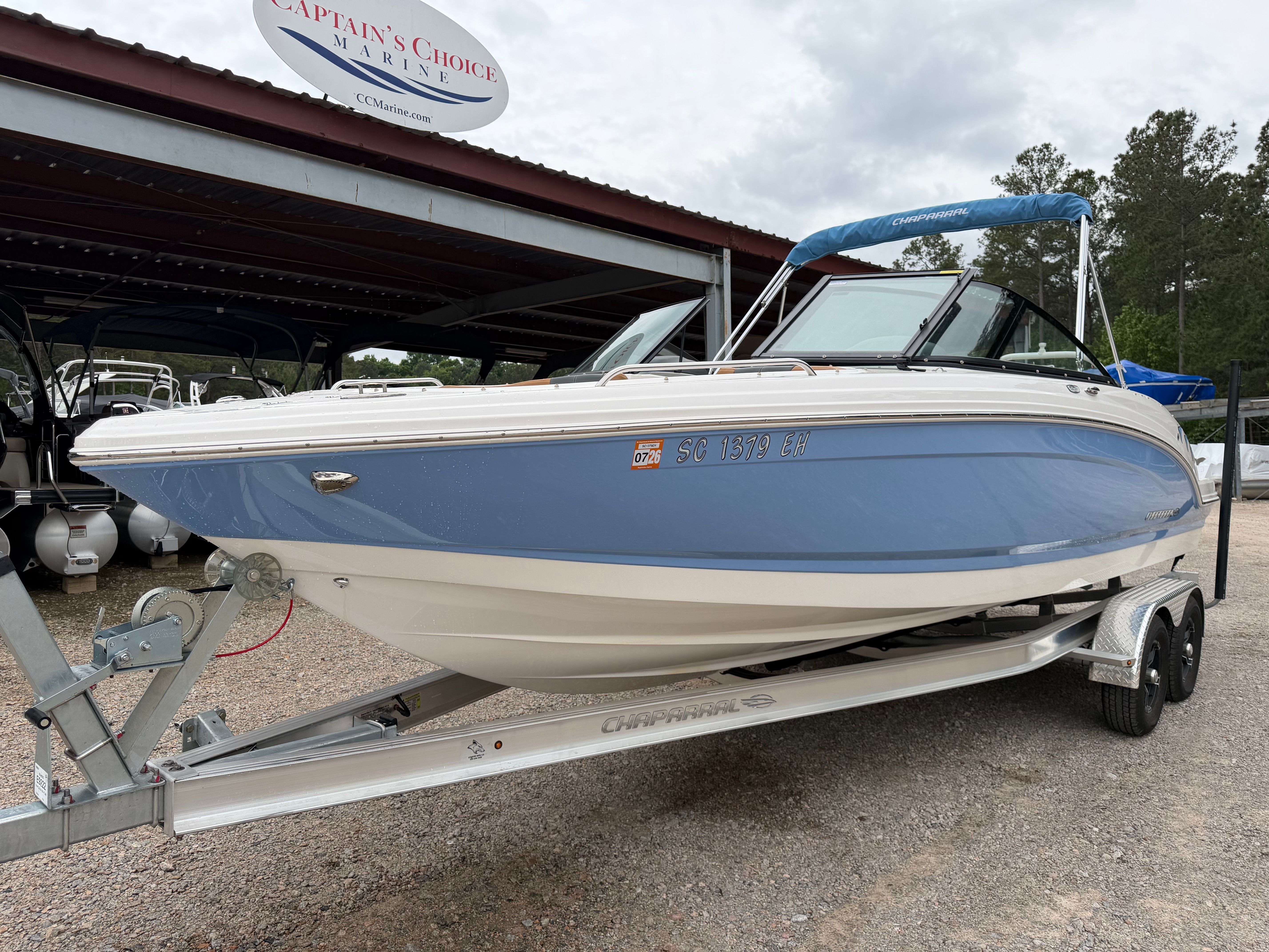 2025 CHAPARRAL 23 SSI OB - Image 2