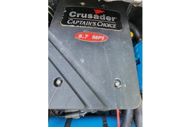 Crusader Captain's Choice 5.7 MPI engine in 1985 Wasque Down East Cruiser.