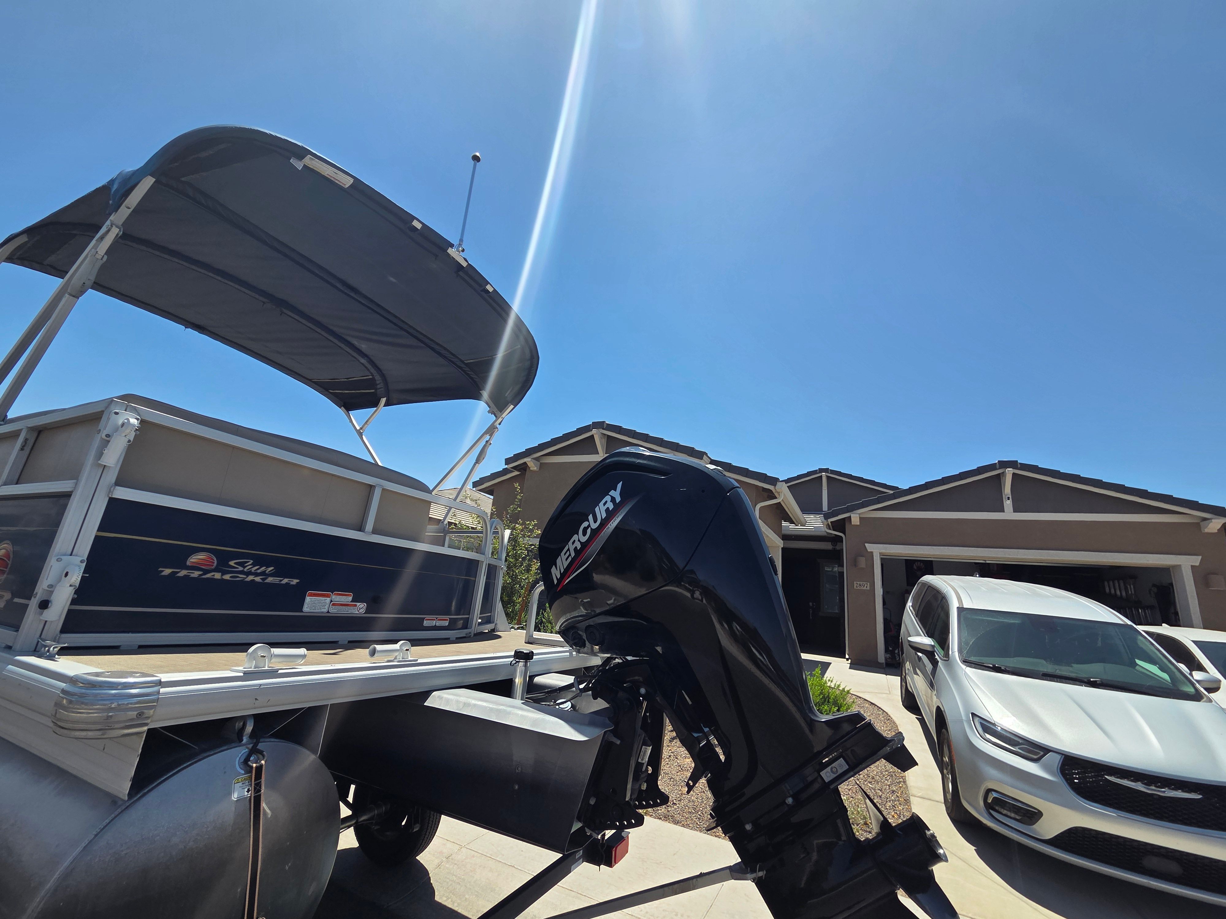 2020 Sun Tracker 18 Party Barge - 4