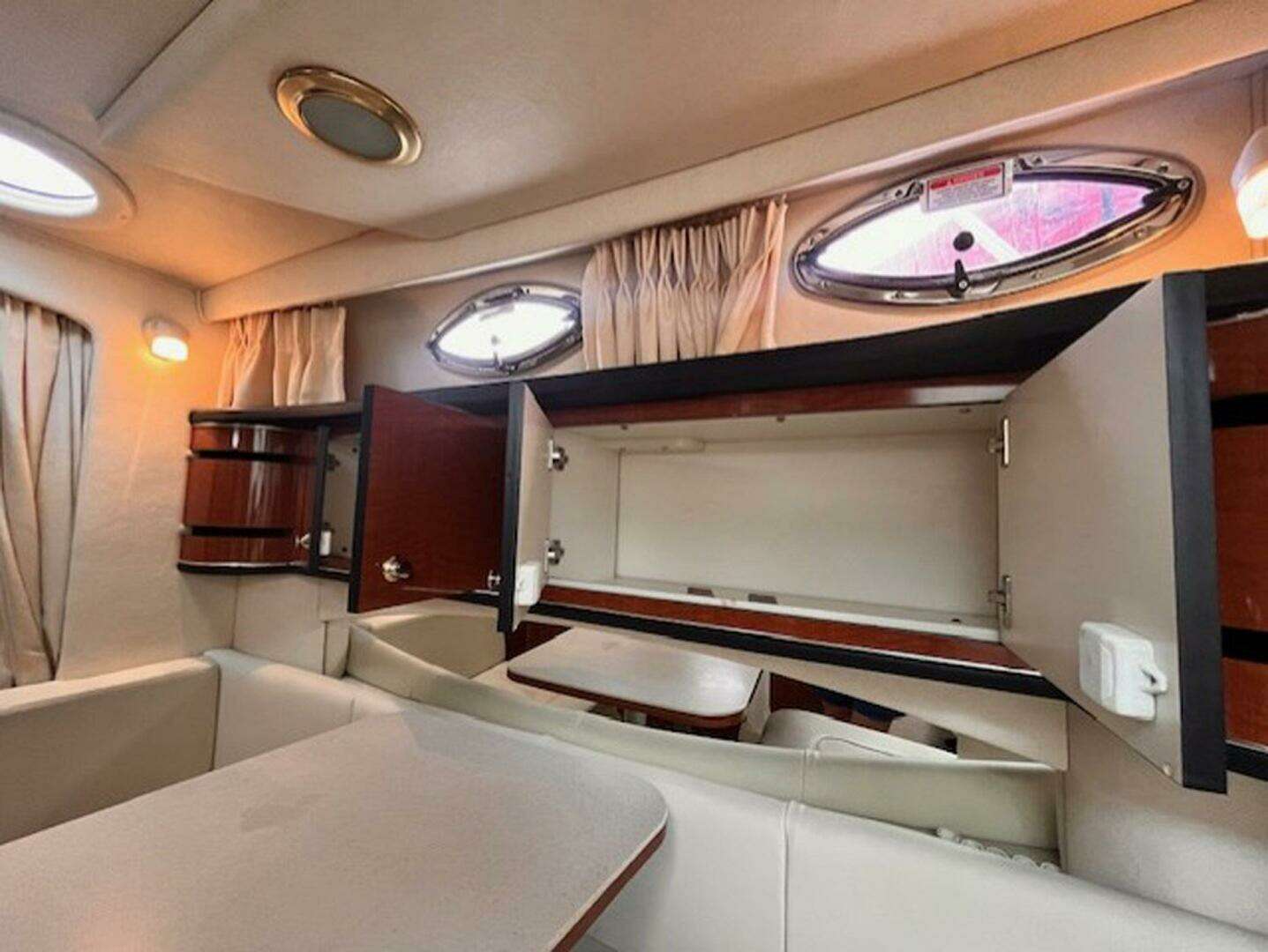 2003 Sea Ray 300 Sundancer - Image 26
