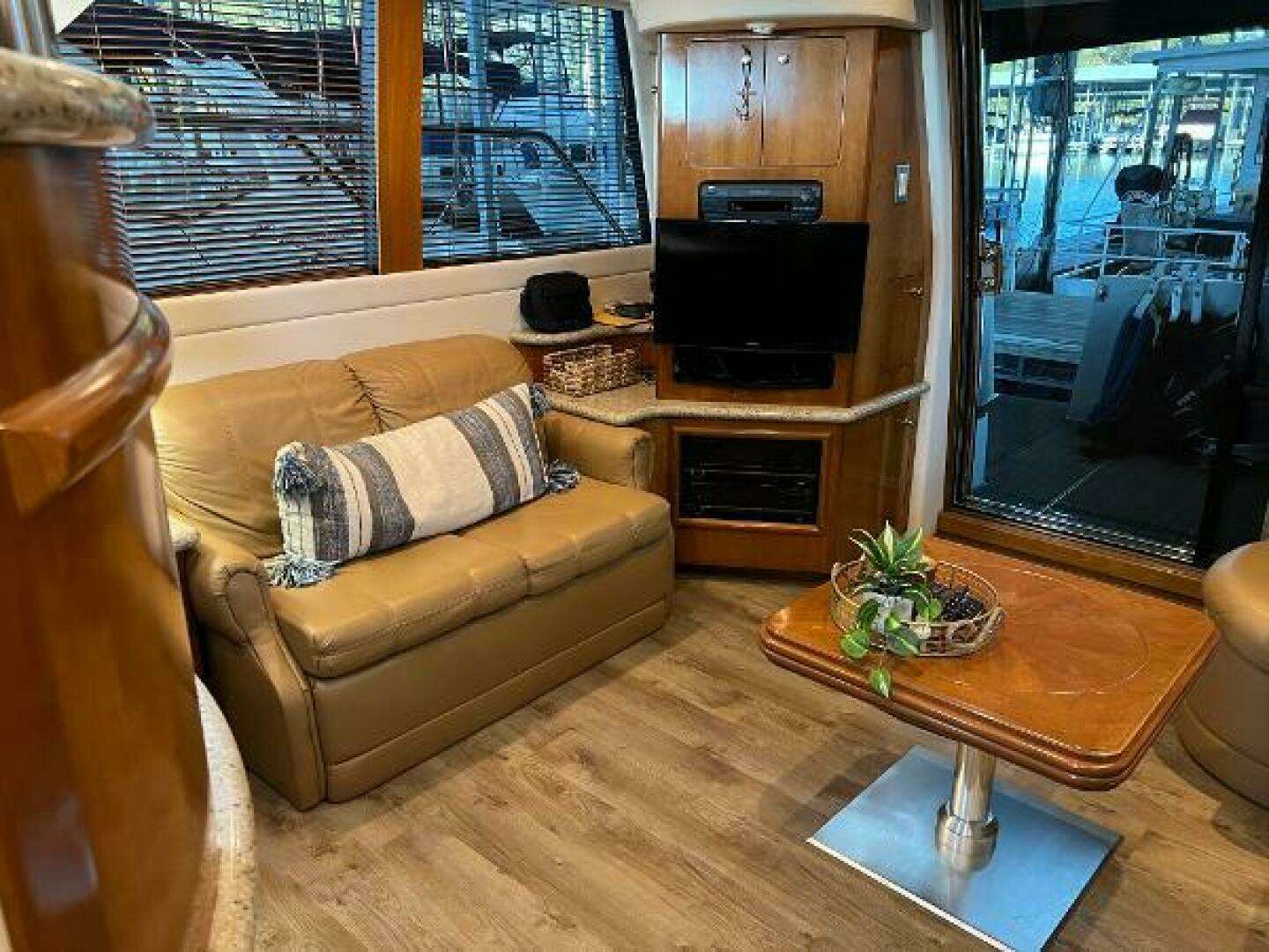 2001 Carver 450 Voyager Pilothouse - Image 69