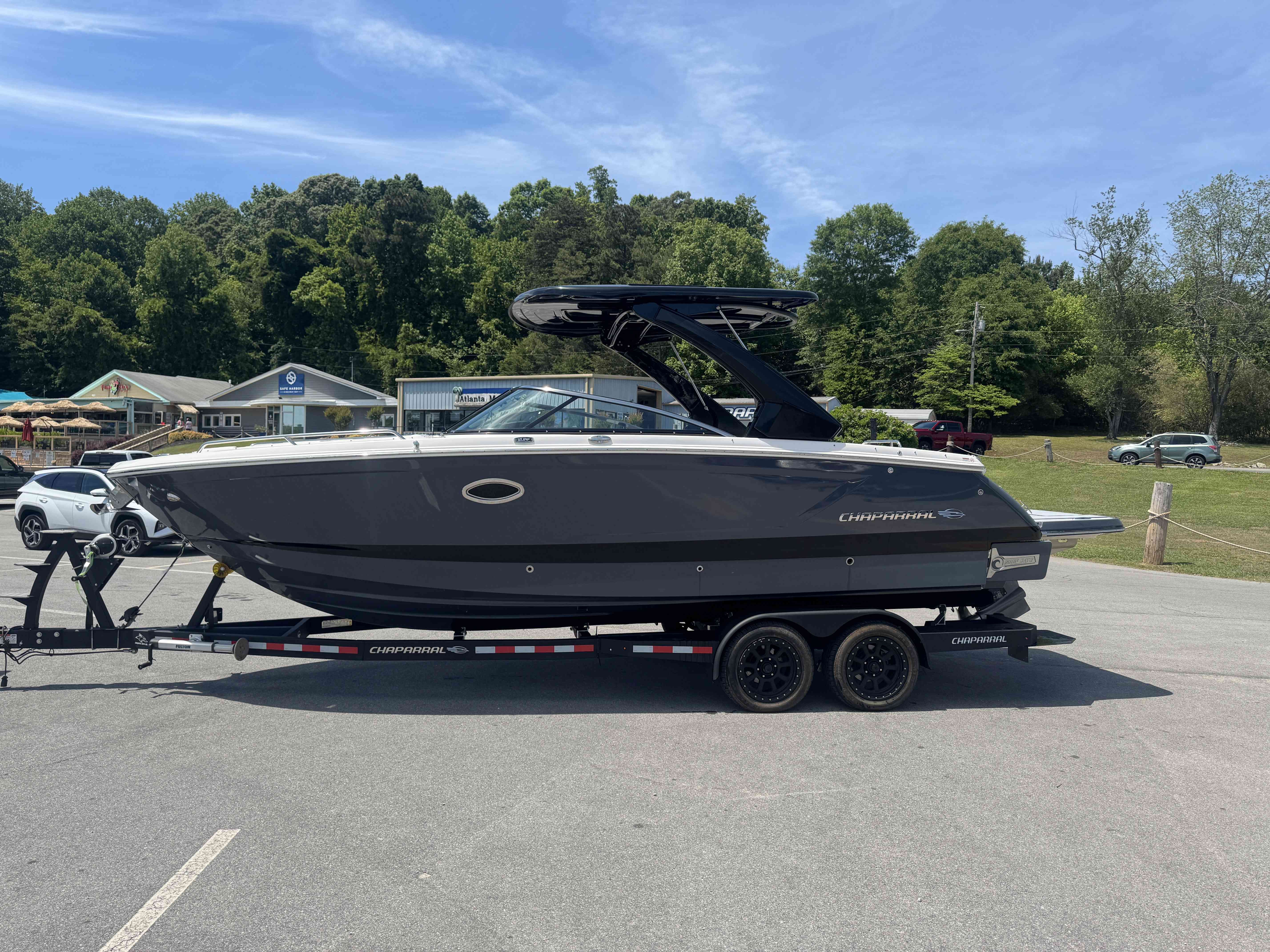2022 Chaparral 28 Surf