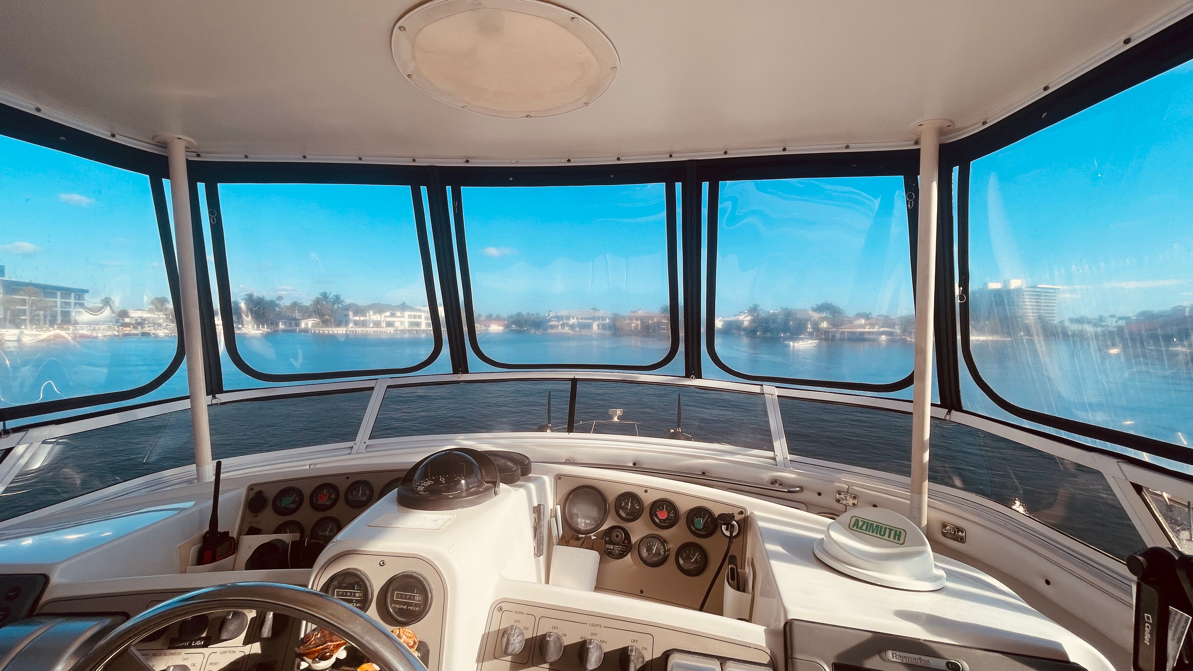 1997 Carver 500 Cockpit Motor Yacht - 51