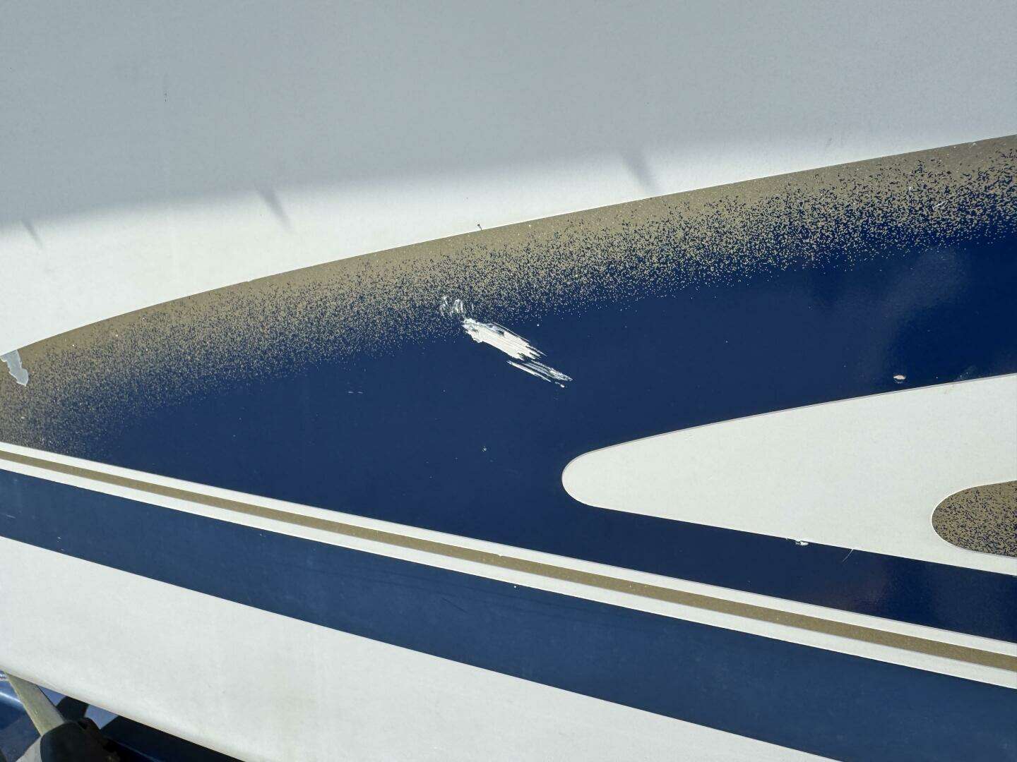 1999 Sea Ray 215 Express Cruiser - Image 109