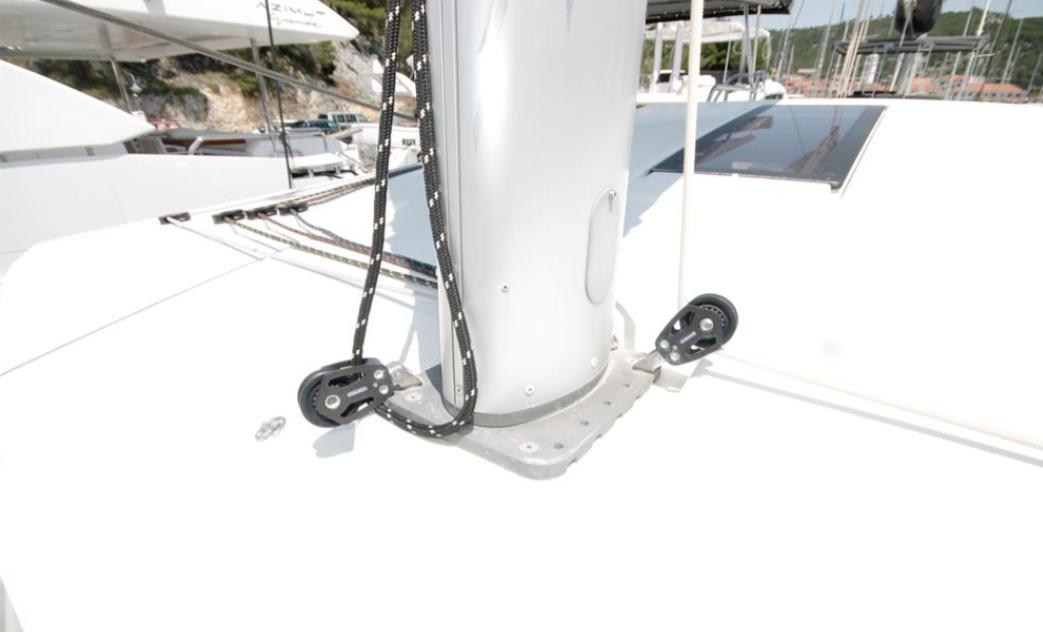 2023 Fountaine Pajot Catamaran Astrea 42 deck with mast and rigging details.