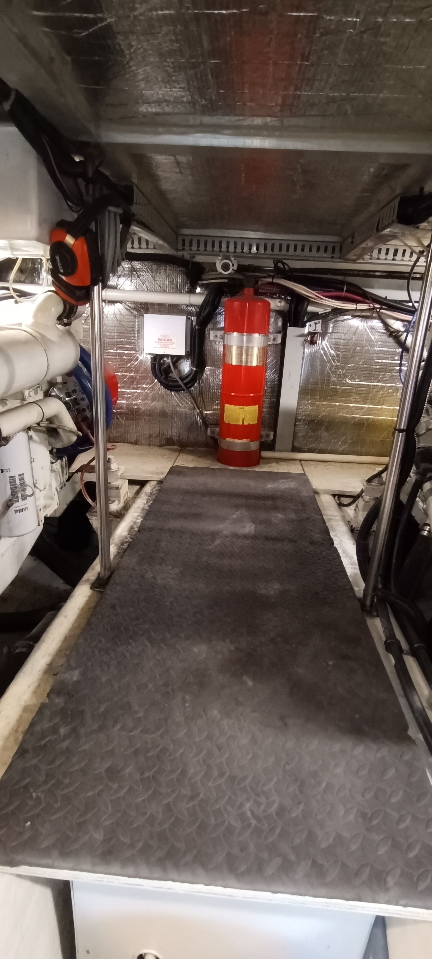 2000 Carver 450 Voyager Pilothouse - 31