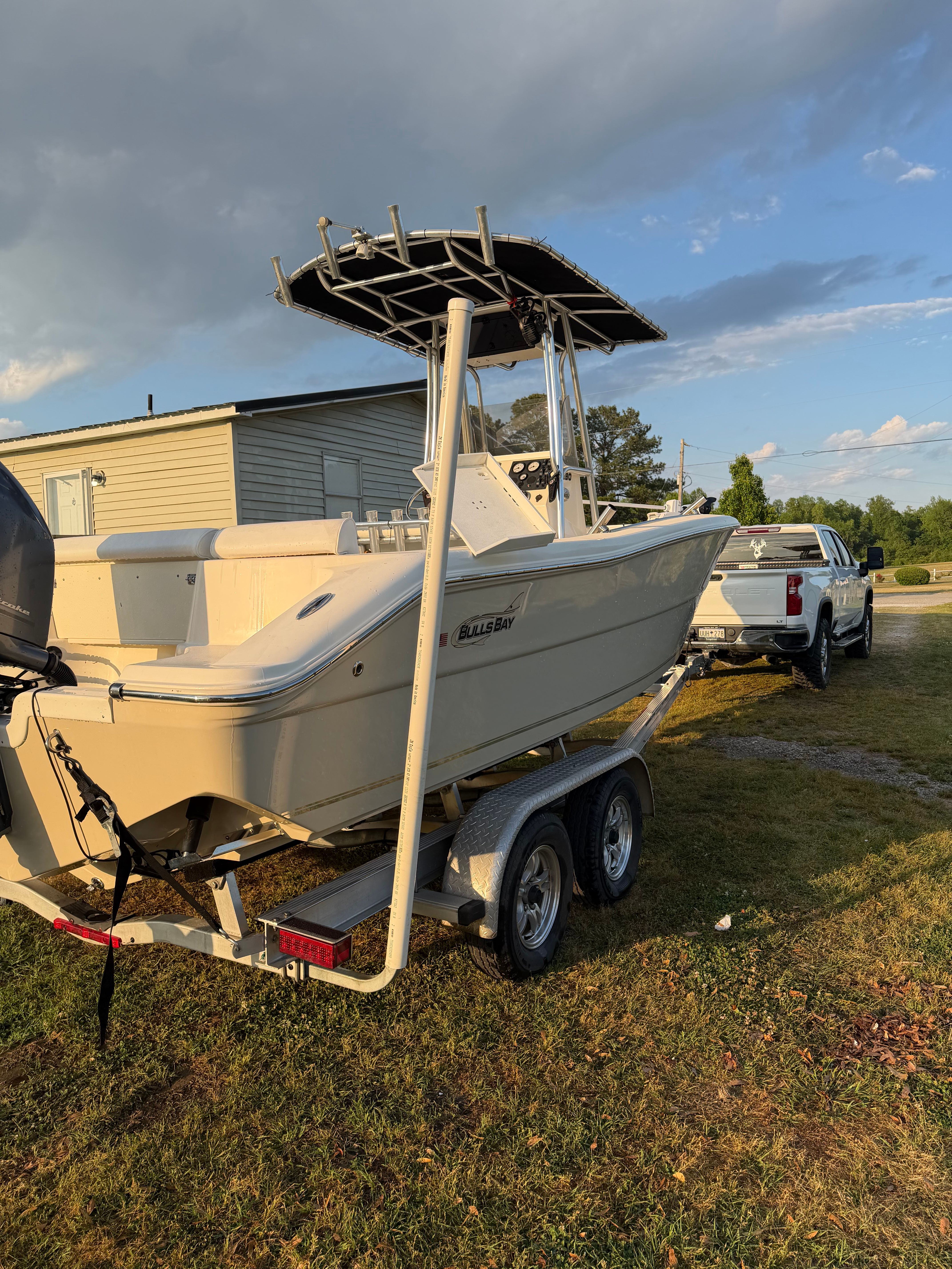 2017 Bulls Bay 230 Center Console