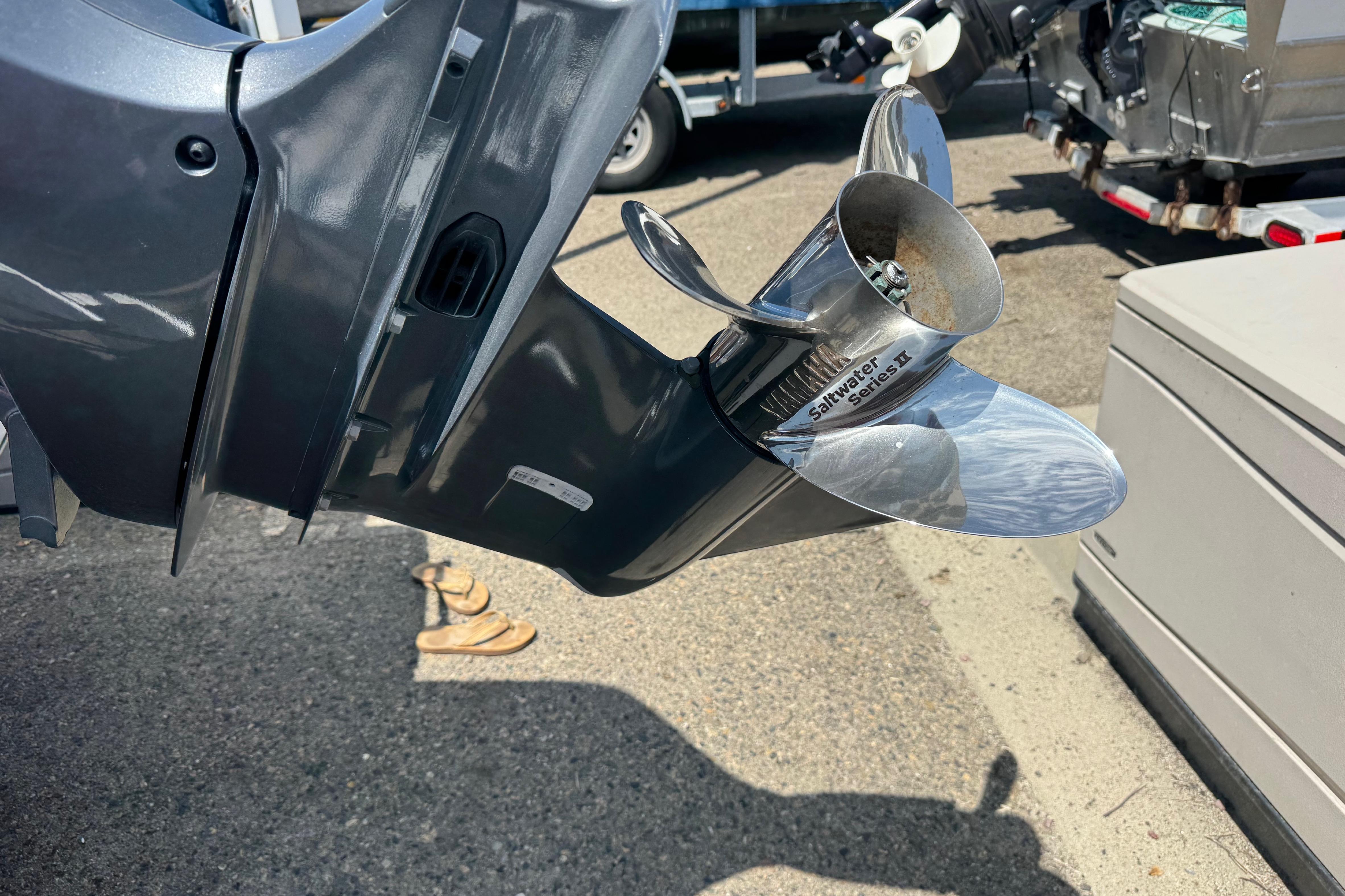 Propeller of 2022 Robalo R230 Center Console boat, Saltwater Series II.
