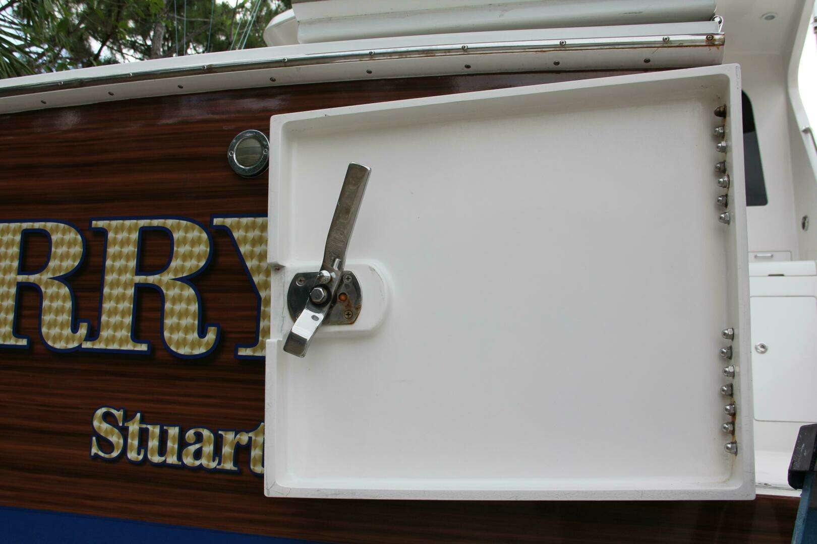 2004 Cabo 48 Flybridge - Image 51