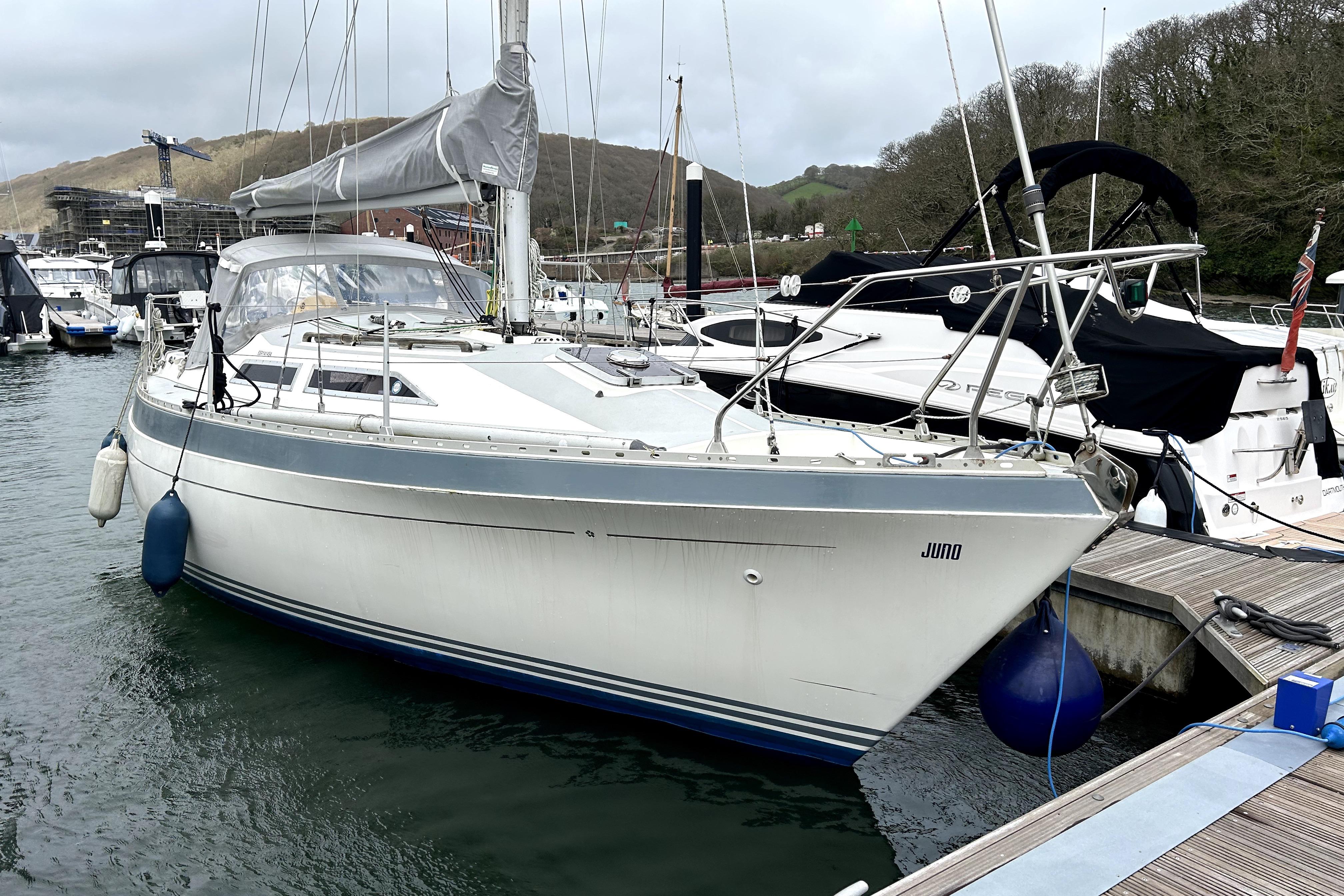 1983 Moody Moody 29