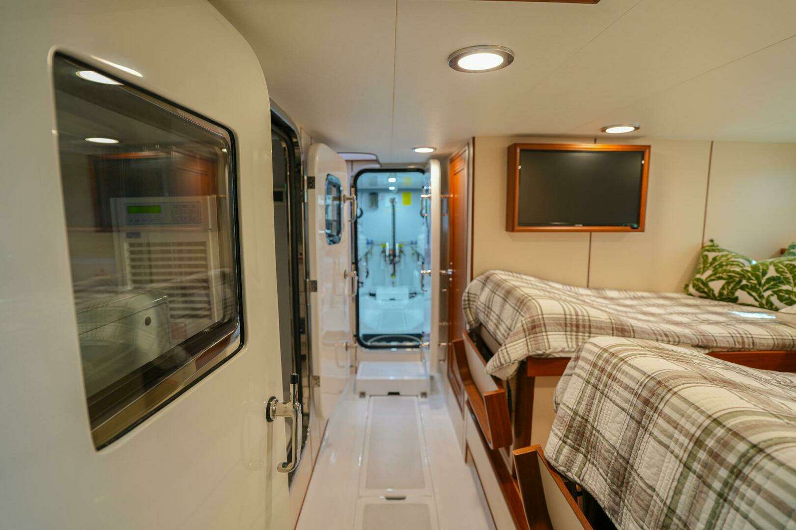 2025 Marlow Explorer 70E-CB - Image 56