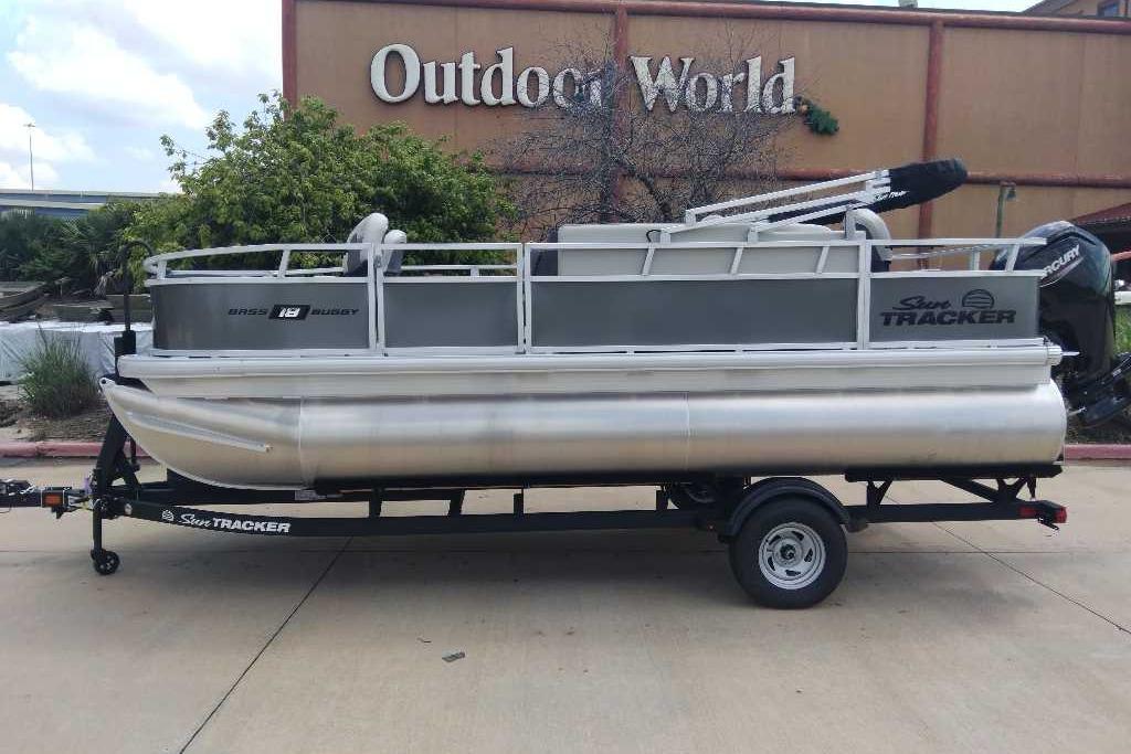 2026 Sun Tracker Bass Buggy 18 DLX
