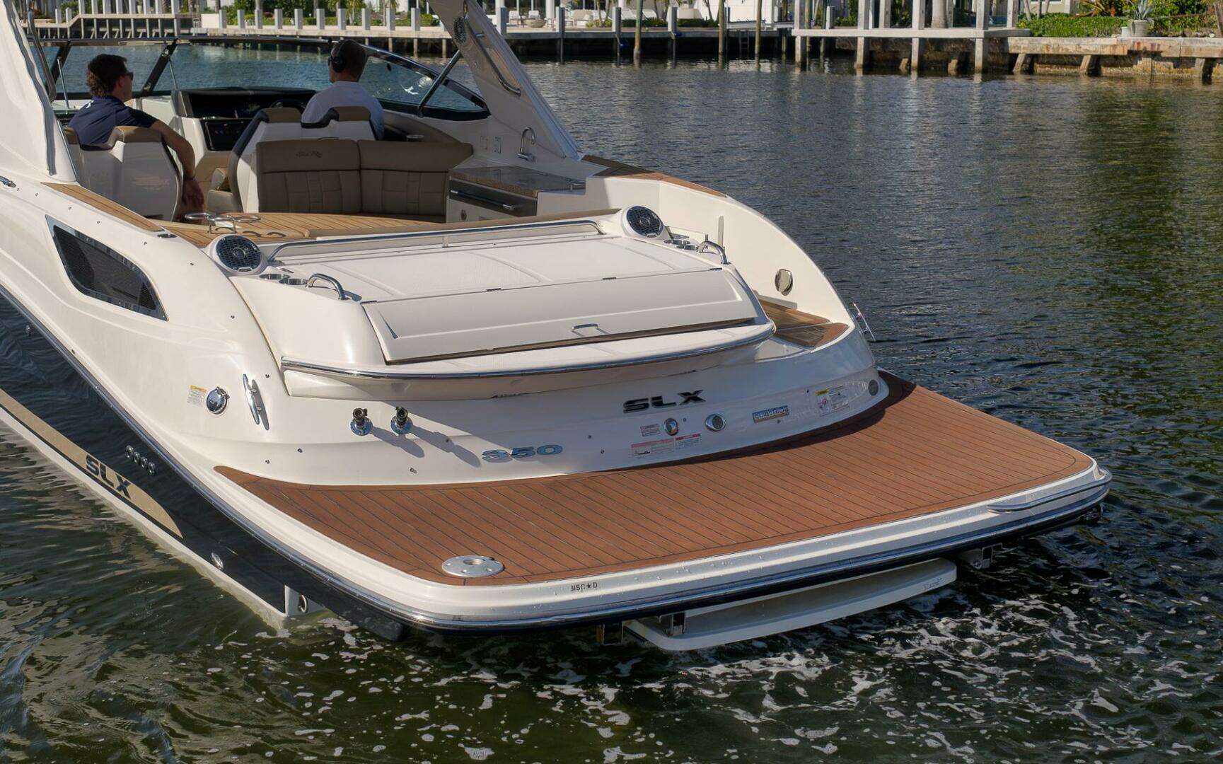 2016 Sea Ray 350 SLX - Image 36