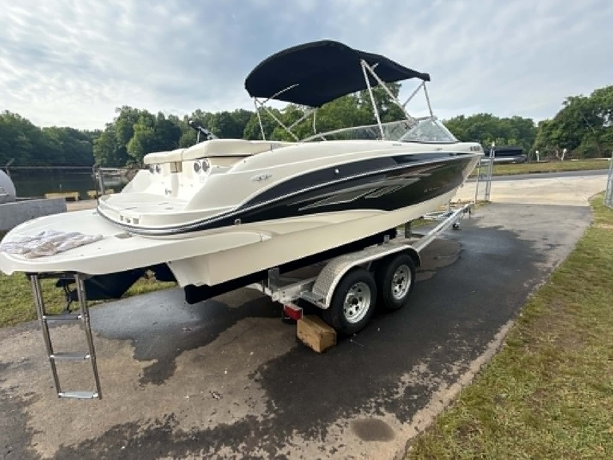 2009 Bayliner 225 Br - 19