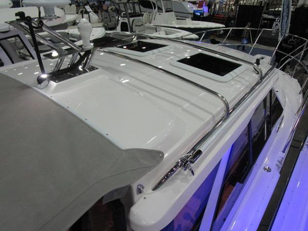 2025 Cutwater C-248 Coupe boat roof with sleek design and modern features.