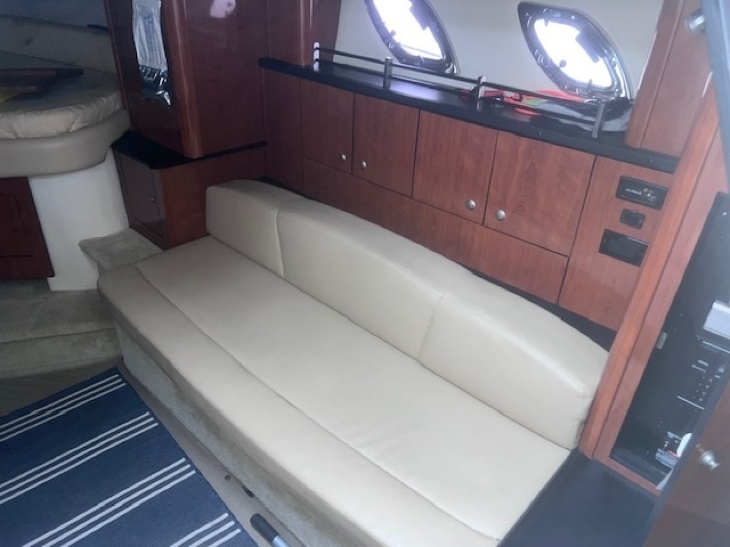 2007 Sea Ray Sundancer - Image 21