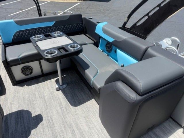 2026 Godfrey Sweetwater 2486 SFL iMPACT Package (29 in. Center - 6