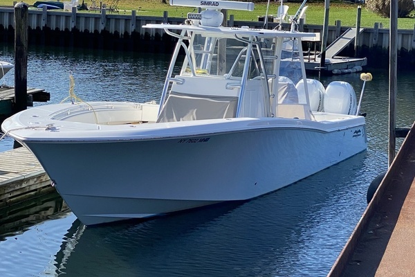 2018 Invincible 36 Center Console