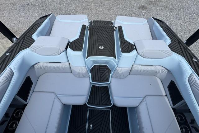 2026 MasterCraft XStar 25 boat interior with sleek seating and modern design.