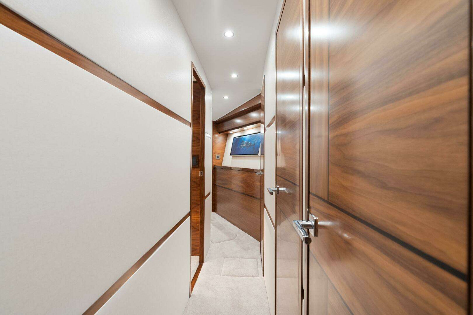 2026 Viking 74 Convertible - Image 25