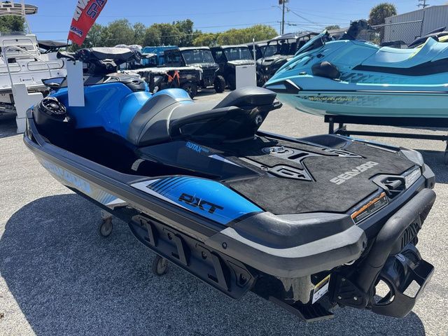 2018 Sea-Doo RXT® 230 IBR & Sound System - 6