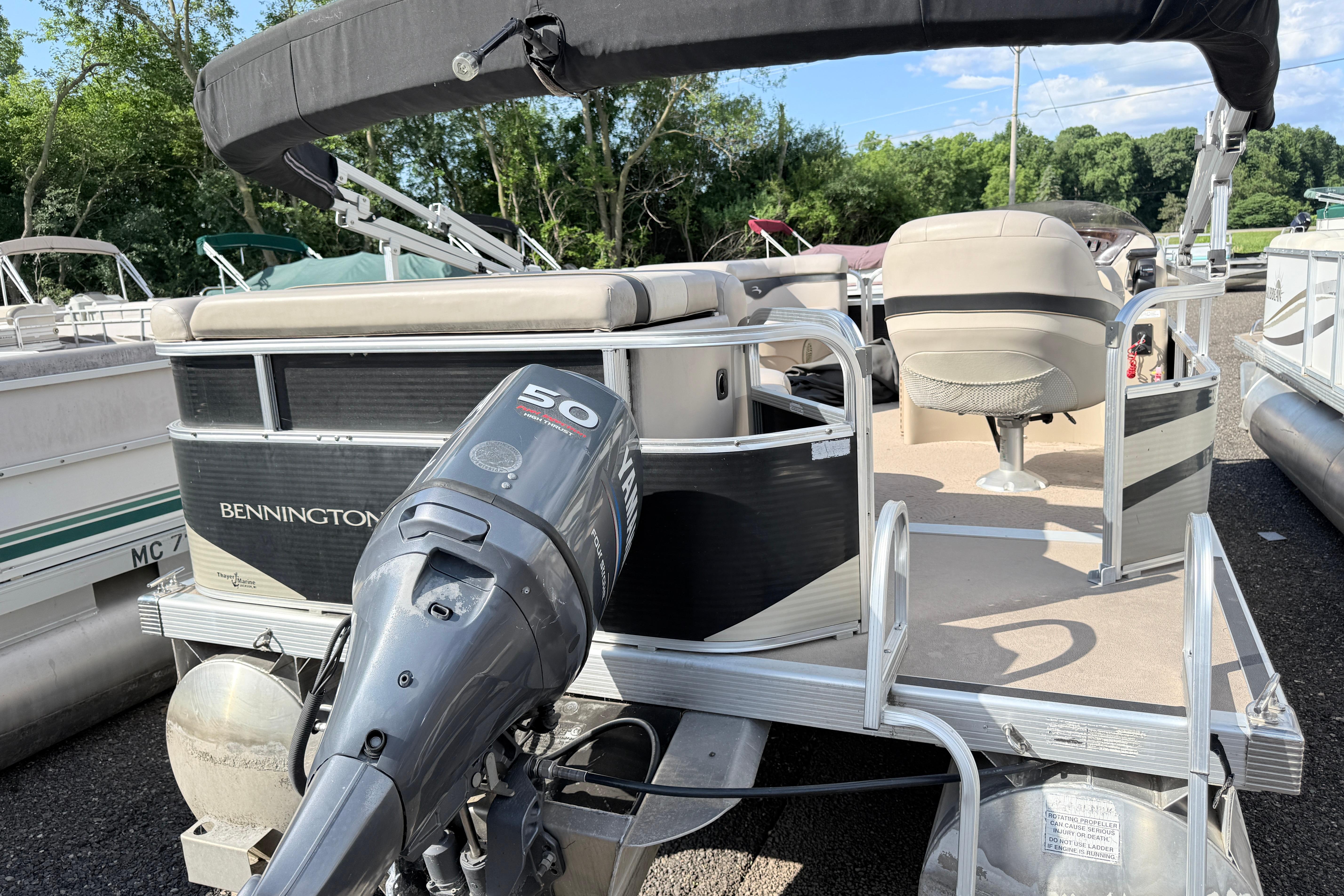 2010 Bennington 20SLi pontoon boat with Yamaha 50 horsepower outboard motor.