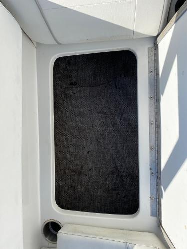 2019 Caravelle 19 EBo Bowrider boat interior floor mat.