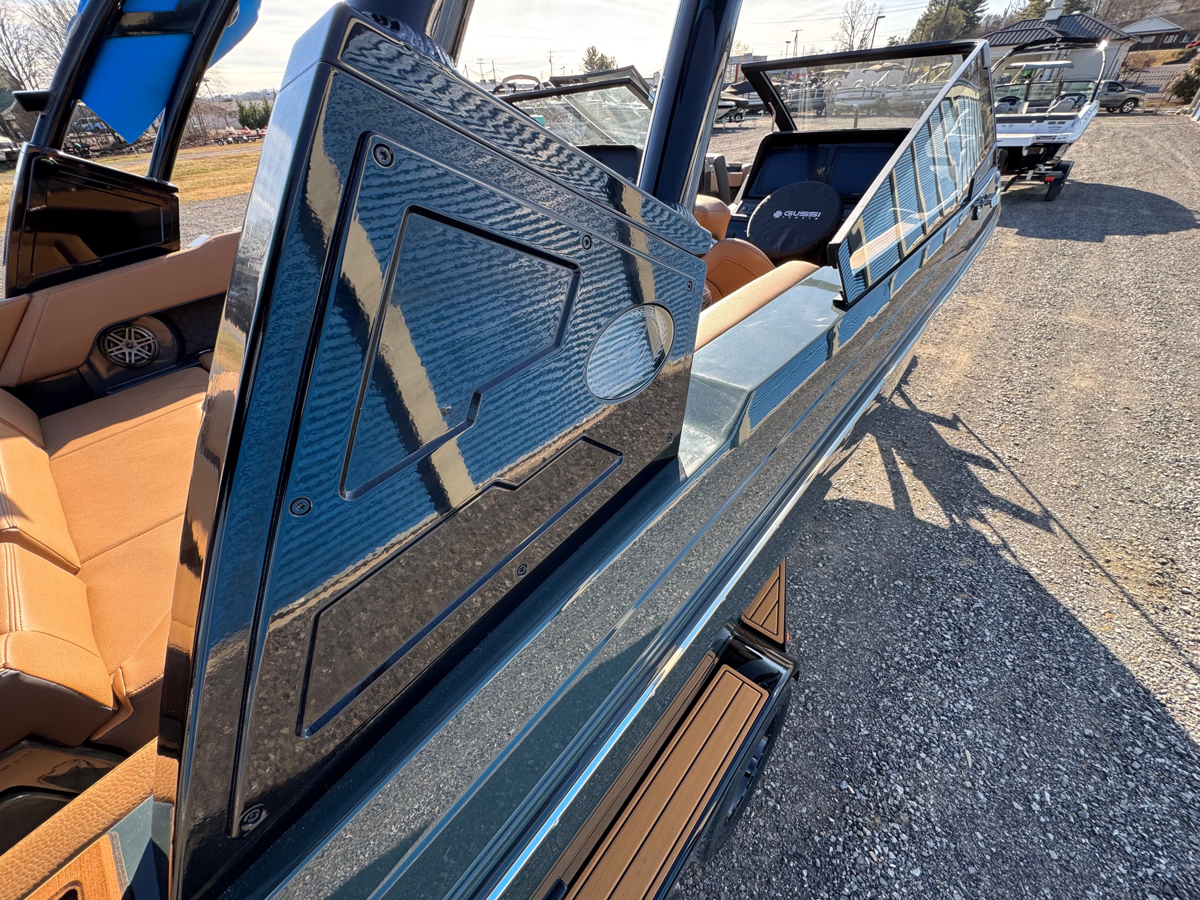 2026 Cobalt R4 Surf - 32