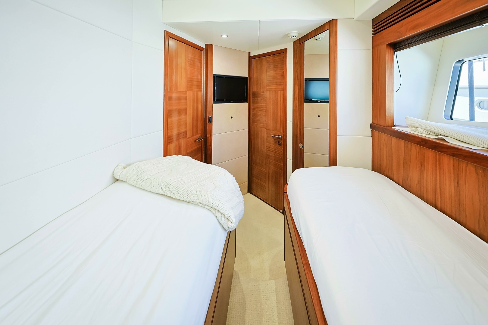 2016 Sunseeker — - Image 23