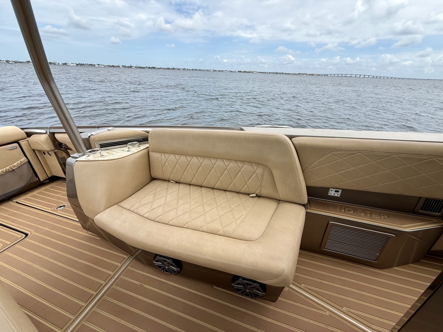 2020 Nor-Tech 550 SPORT CENTER CONSOLE - Image 34
