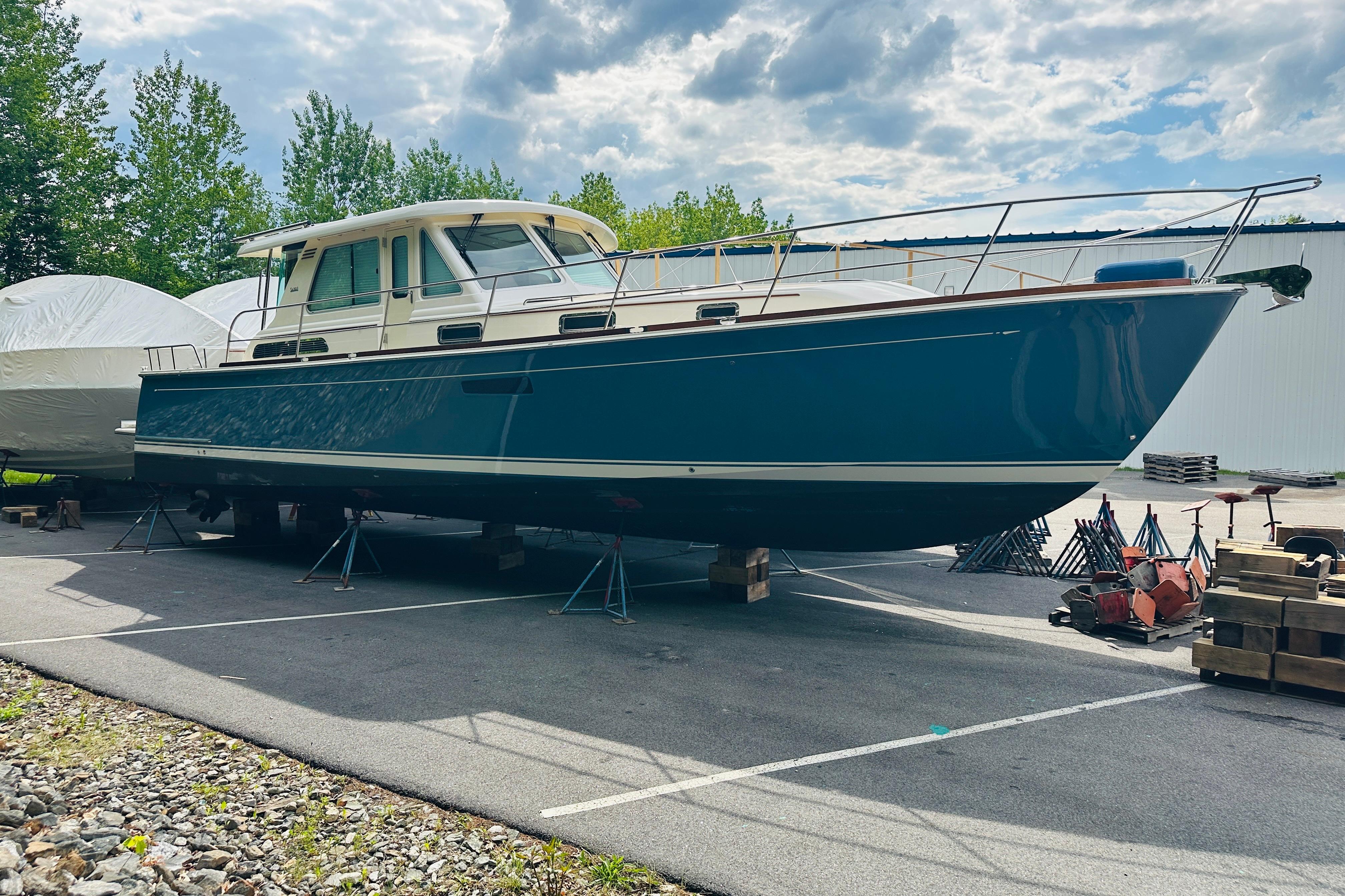 2013 Sabre 48 Salon Express