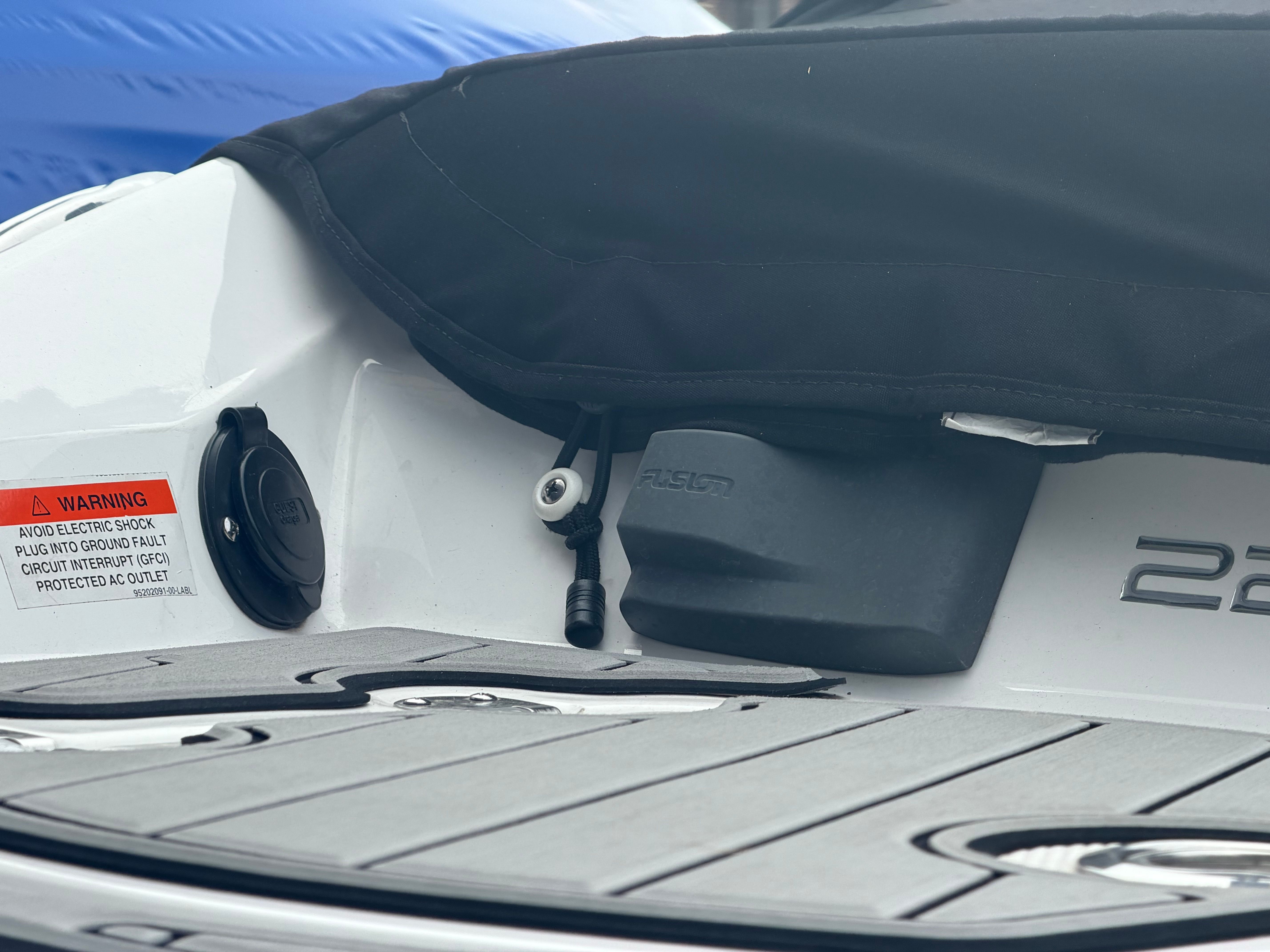 2019 Monterey 224FS - 11