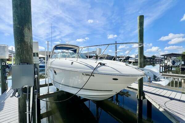 2012 Sea Ray 310 SunDancer