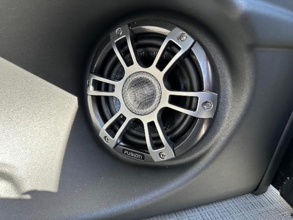 2025 Tahoe Pontoon 2585 LTZ Entertainer speaker detail, featuring a Fusion audio system.