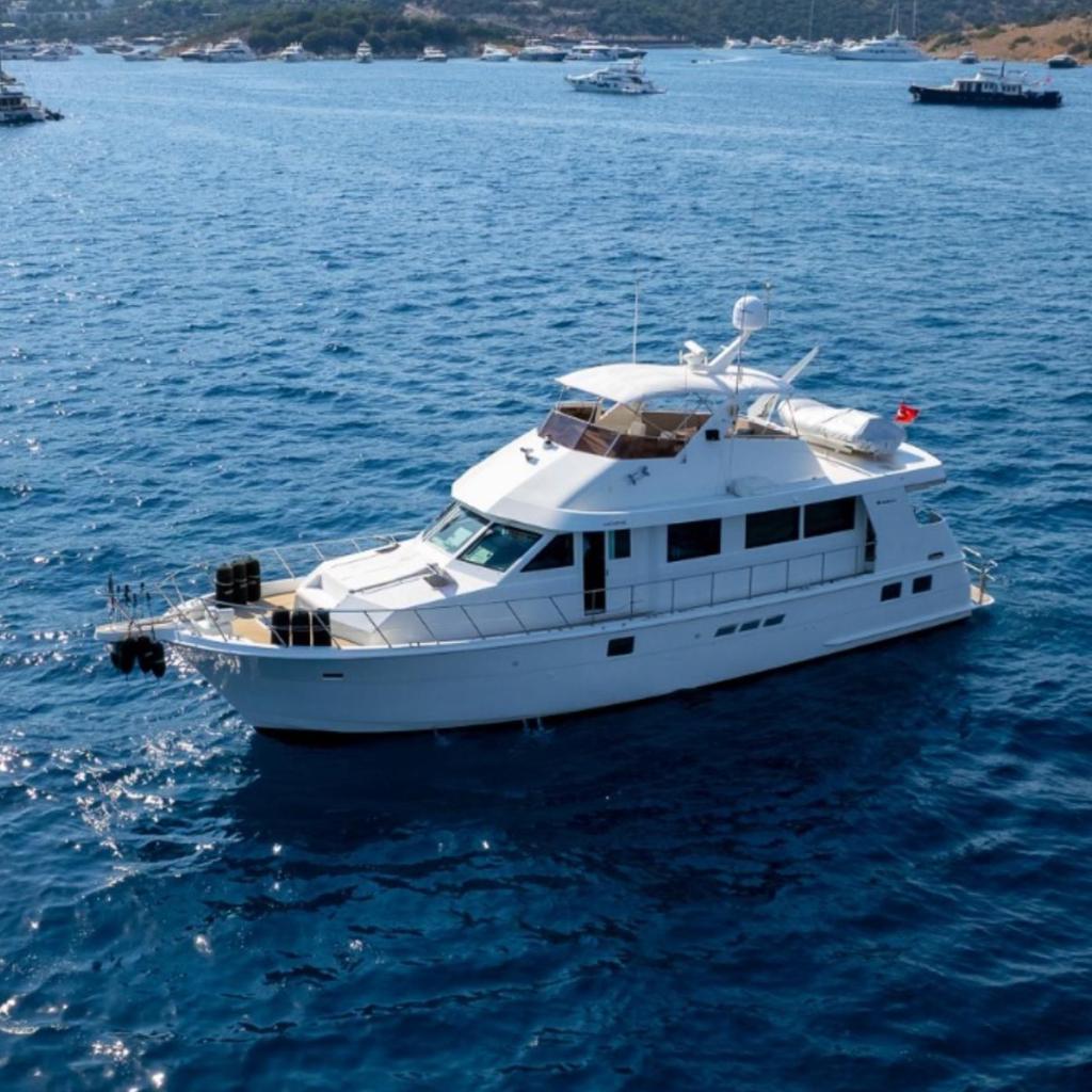 1997 Hatteras 72 Motor Yacht