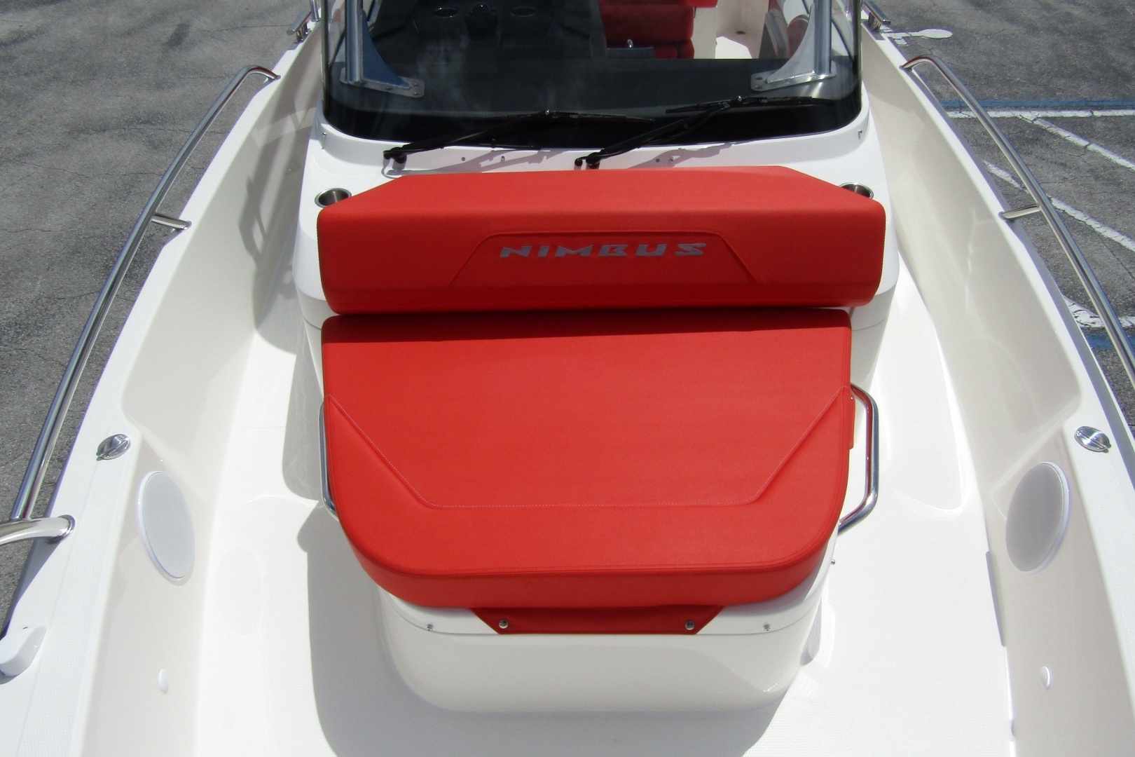 2024 Nimbus Tender 8 - Image 12