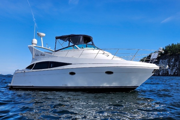 2007 Carver 36 Mariner