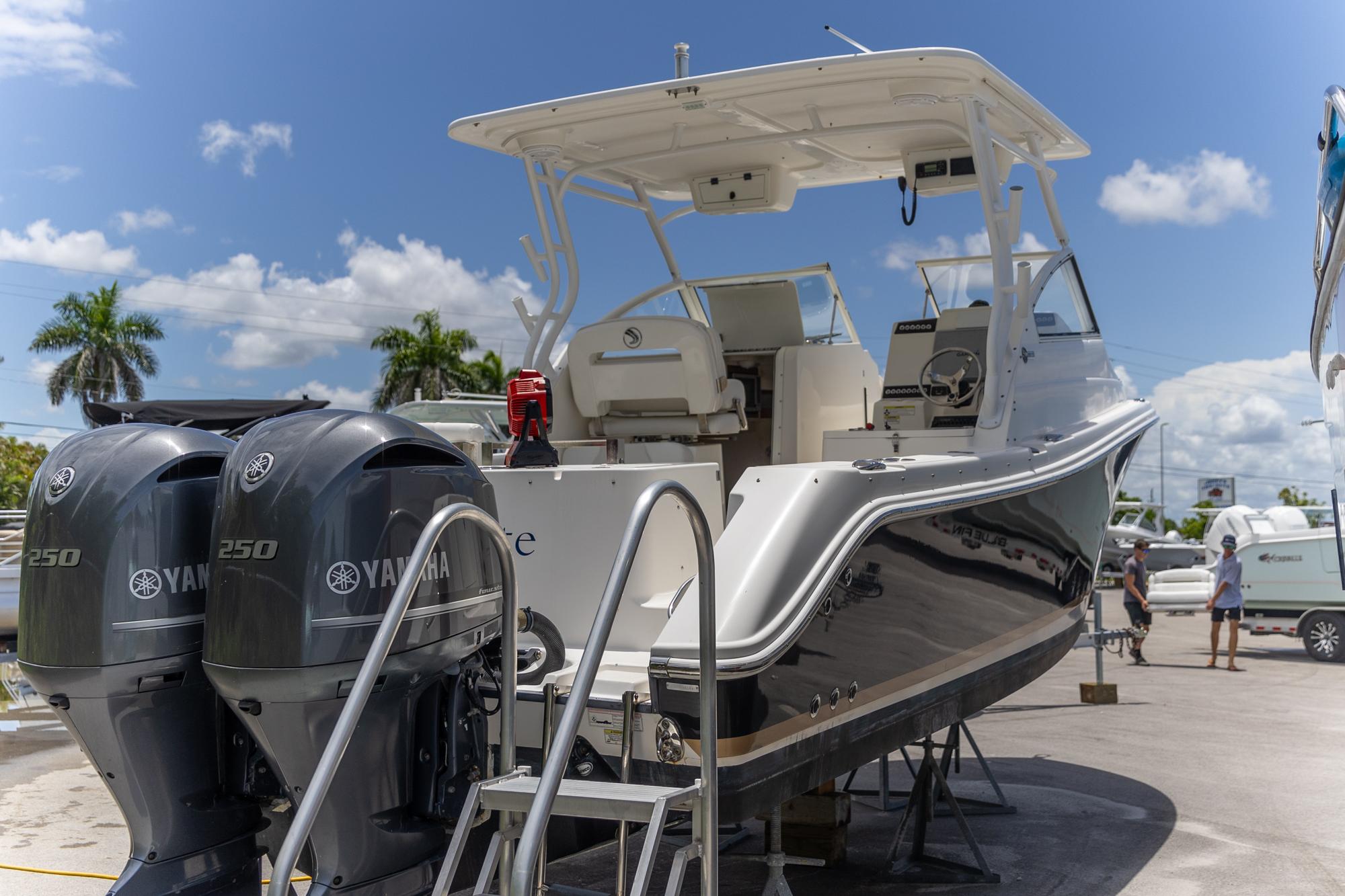 2015 Edgewater 280CX Crossover