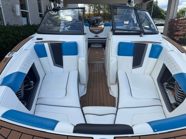 2017 Nautique Super Air Nautique G23 - 10