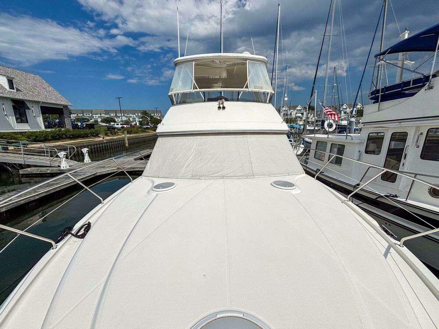 2007 Silverton 38 Convertible - Image 10