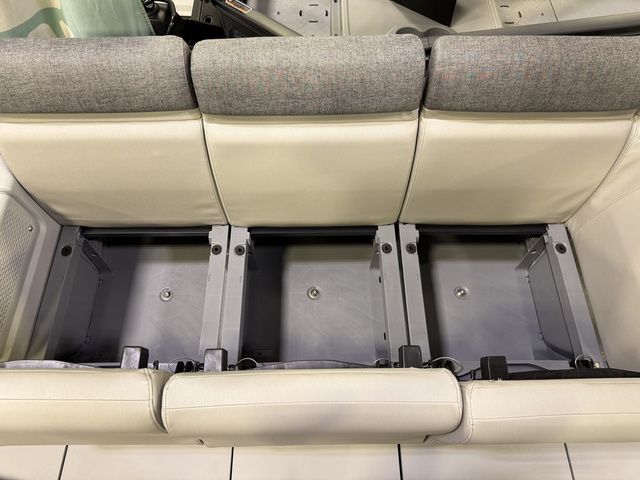 2026 Sea-Doo Switch Cruise™ 21 - 300 Hp - Tech Painted - 7